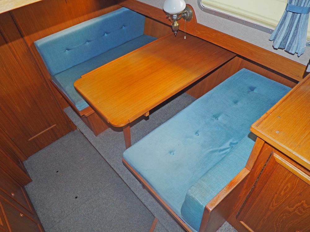 Cabin en avant, H&eacute;bergements